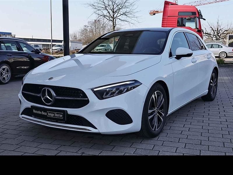 Używany Mercedes A180 Progressive 136 KM (100 kW) 2024 Sedan/Limuzyna