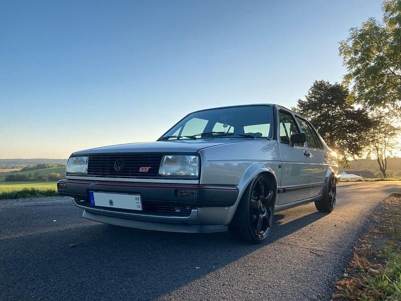 Silber Gebraucht 1987 VW Jetta GT Limousine | 14.900 € - Bild 1/4