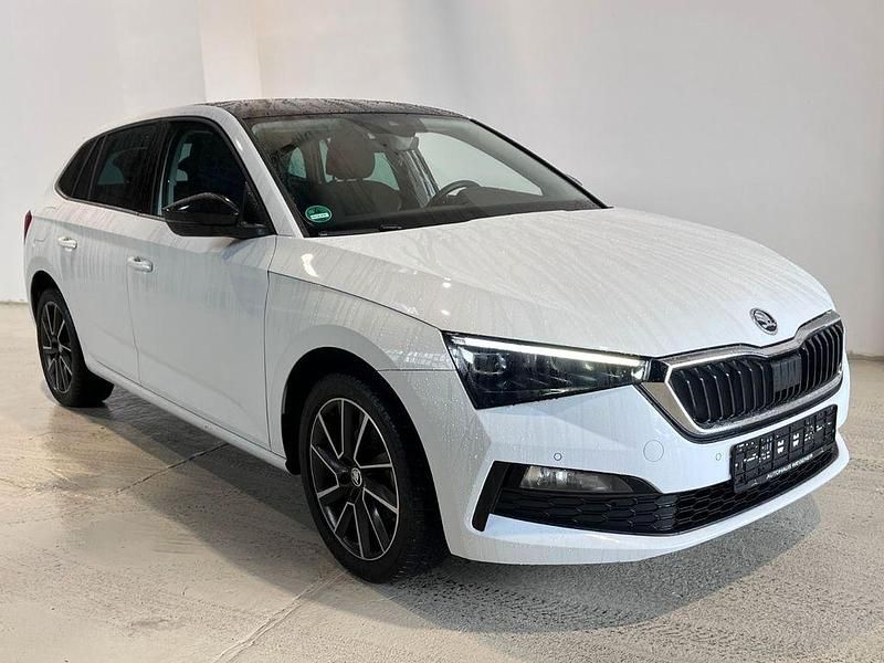 Gebraucht Skoda Scala Style 150 PS (110 kW) 2019 Weiß Kleinwagen