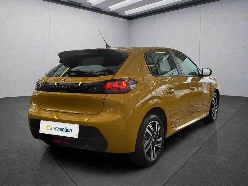 Gebraucht Peugeot 208 Active 101 PS (74 kW) 2023 Gelb Kleinwagen