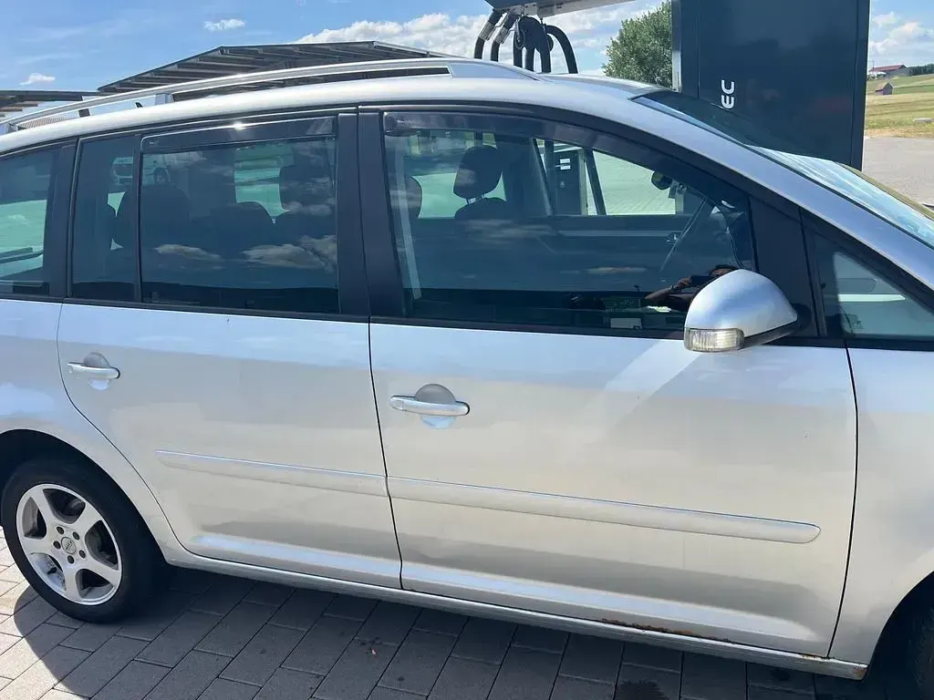 Gebraucht VW Touran 140 PS (102 kW) 2004 Silber Van / Kleinbus