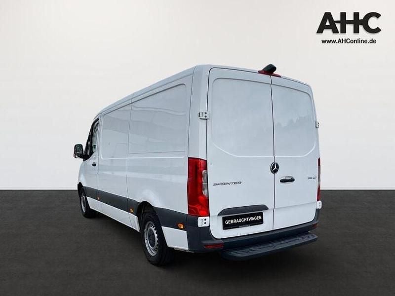 Gebraucht Mercedes Sprinter 150 PS (110 kW) 2021 Arktikweiß Van