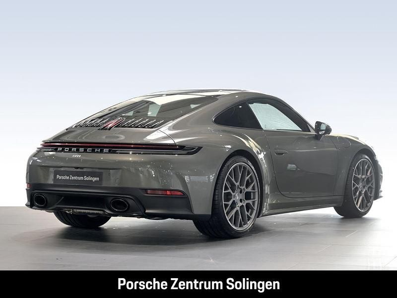 Neu Porsche 911 Carrera Chrono 394 PS (289 kW) 2026 Gruen Coupé
