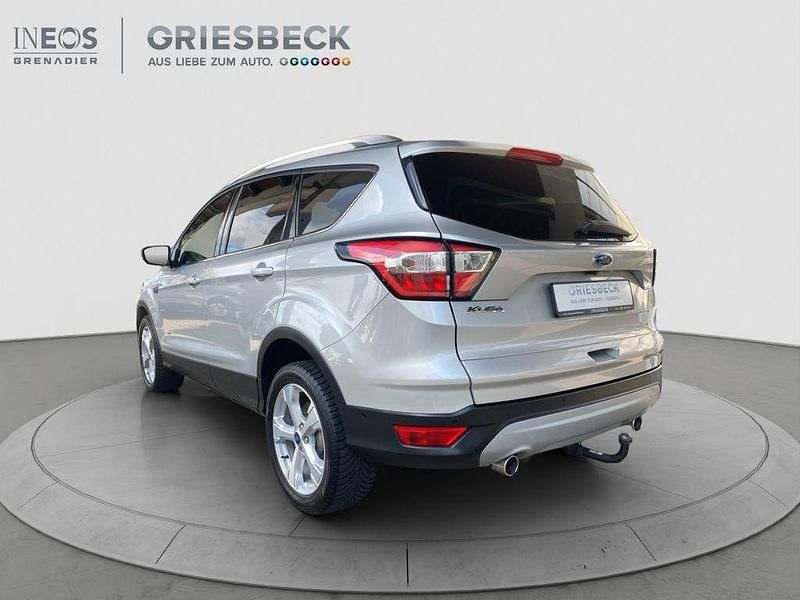 Gebraucht Ford Kuga Titanium 150 PS (110 kW) 2019 Silber (metallic) SUV