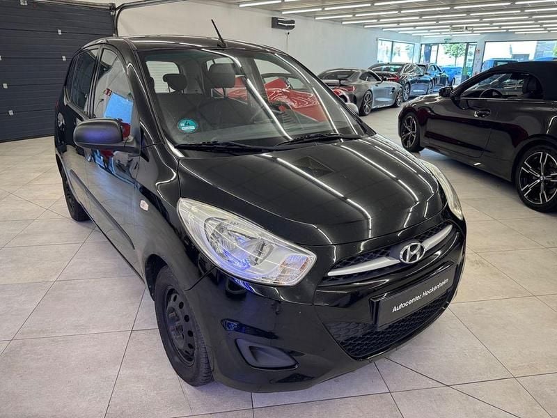 Schwarz Gebraucht 2012 Hyundai i10 Edition Kleinwagen | 1.500 € (Superpreis) - Bild 1/4