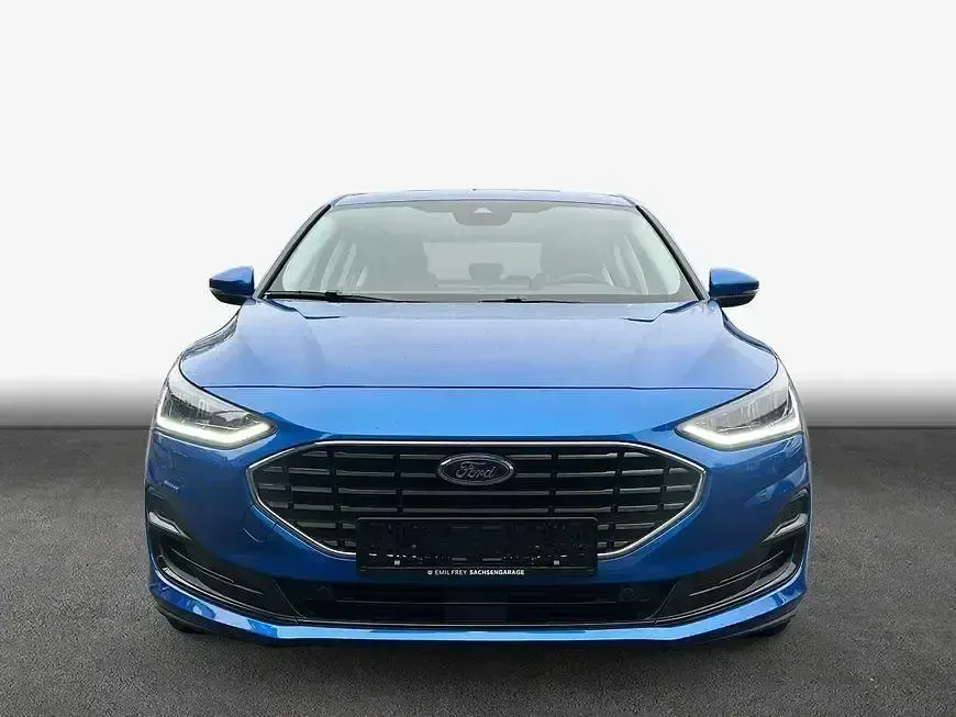 Gebraucht Ford Focus Titanium 125 PS (91 kW) 2023 Blau Limousine