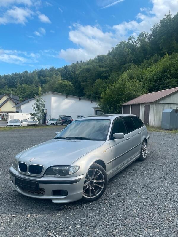 Silber Gebraucht 2001 BMW 318 M Sport Kombi | 3.800 € (Teuer) - Bild 1/4