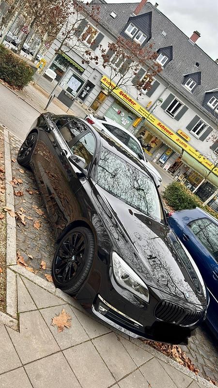 Gebraucht BMW 730 Comfort Edition 258 PS (189 kW) 2014 Schwarz Limousine