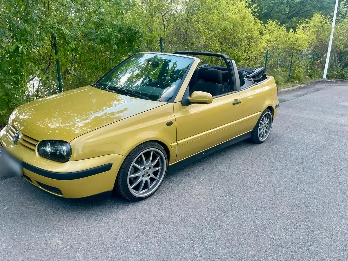 Gebraucht VW Golf IV 101 PS (74 kW) 1999 Gold Cabrio