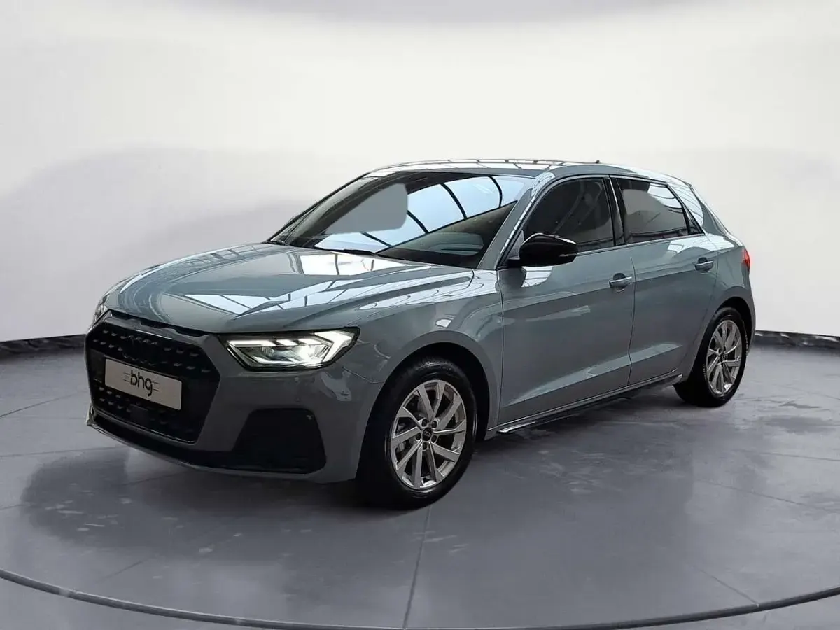 Gebraucht Audi A1 Advanced Plus 95 PS (69 kW) 2026 Pfeilgrau perleffekt SUV