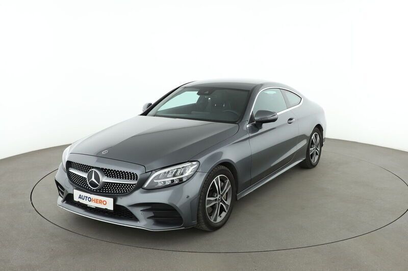 Grau Gebraucht 2018 Mercedes C300 AMG line Coupé | 30.630 € (Guter Preis) - Bild 1/4