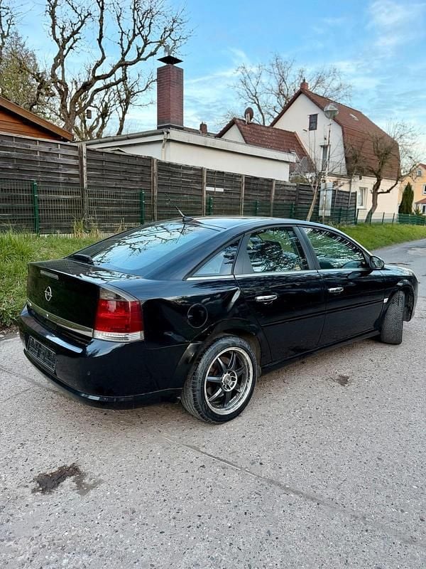 Gebraucht Opel Vectra 185 PS (136 kW) 2008 Schwarz Limousine