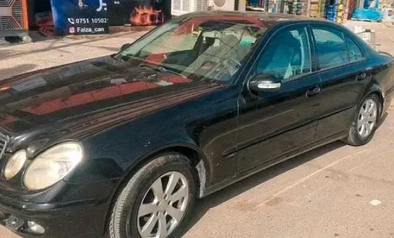 Gebraucht Mercedes E320 224 PS (164 kW) 2003 Schwarz Limousine