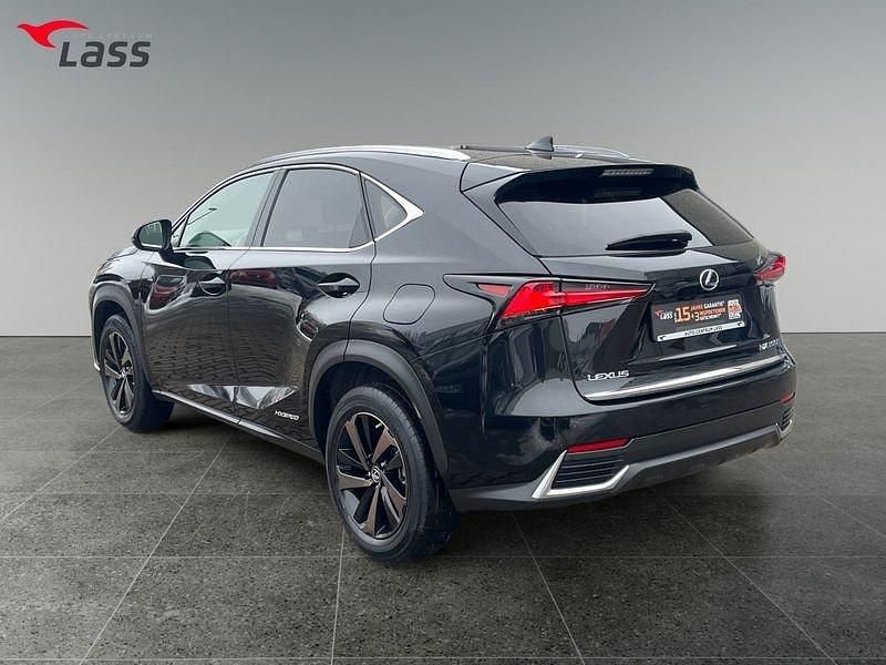 Gebraucht Lexus NX300h E-FOUR 197 PS (144 kW) 2022 Graphitschwarz SUV
