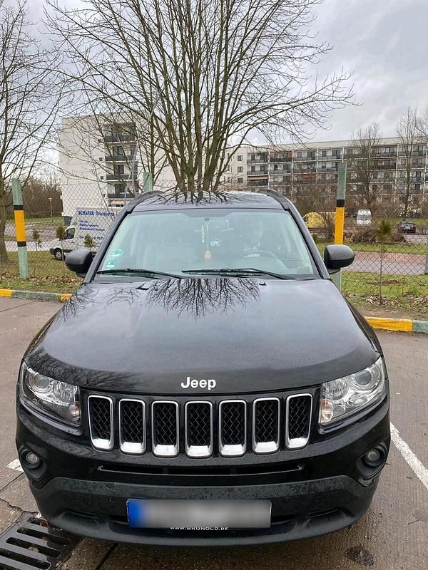 Second-hand Jeep Compass 136 CP (100 kW) 2012 Negru SUV