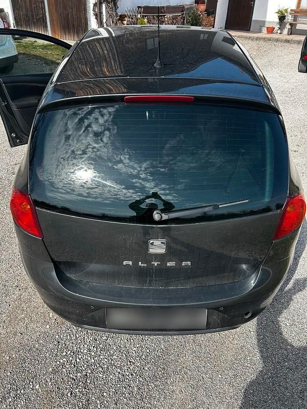 Gebraucht Seat Altea 125 PS (91 kW) 2012 Grau Limousine