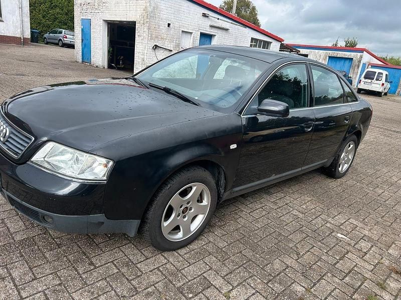 Schwarz Gebraucht 2000 Audi A6 Limousine | 1.450 € (Guter Preis) - Bild 1/4