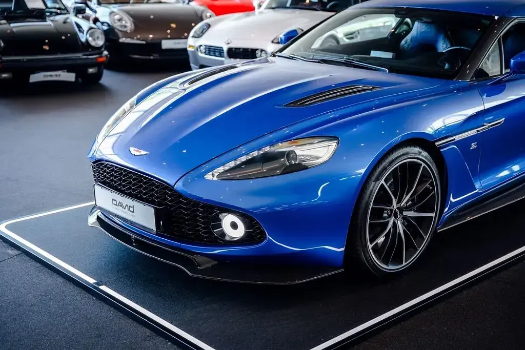 Używany Aston Martin Vanquish 604 KM (444 kW) 2017 Niebieski Coupe
