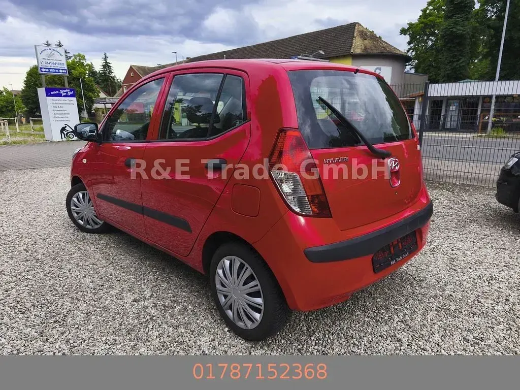 Gebraucht Hyundai i10 67 PS (49 kW) 2009 Electric red Kleinwagen
