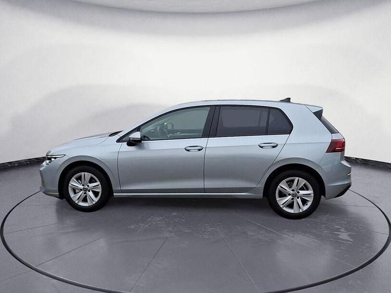 Gebraucht VW Golf VIII Life 116 PS (85 kW) 2025 Silber Limousine