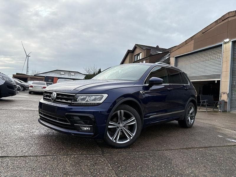 Blau Gebraucht 2018 VW Tiguan Highline SUV | 17.990 € (Fairer Preis) - Bild 1/4