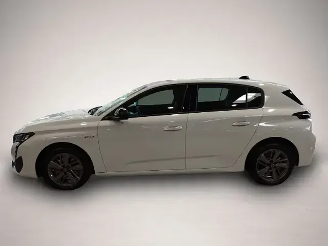 Gebraucht Peugeot 308 Style 145 PS (106 kW) 2025 Limousine