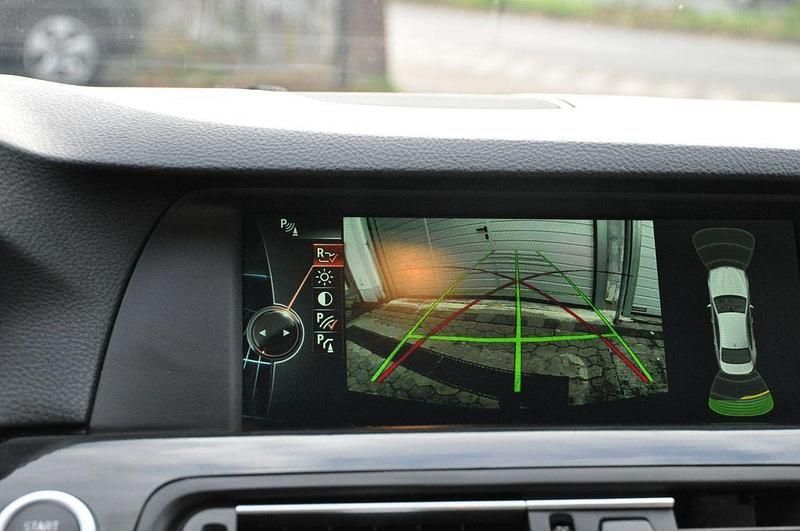 Gebraucht BMW 520 Performance 184 PS (135 kW) 2013 Grau Limousine