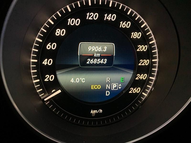 Gebraucht Mercedes E220 170 PS (125 kW) 2015 Silber Kombi