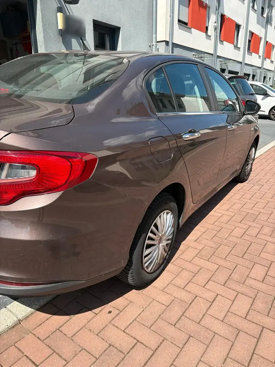 Gebraucht Fiat Tipo Easy 95 PS (69 kW) 2017 Braun Limousine