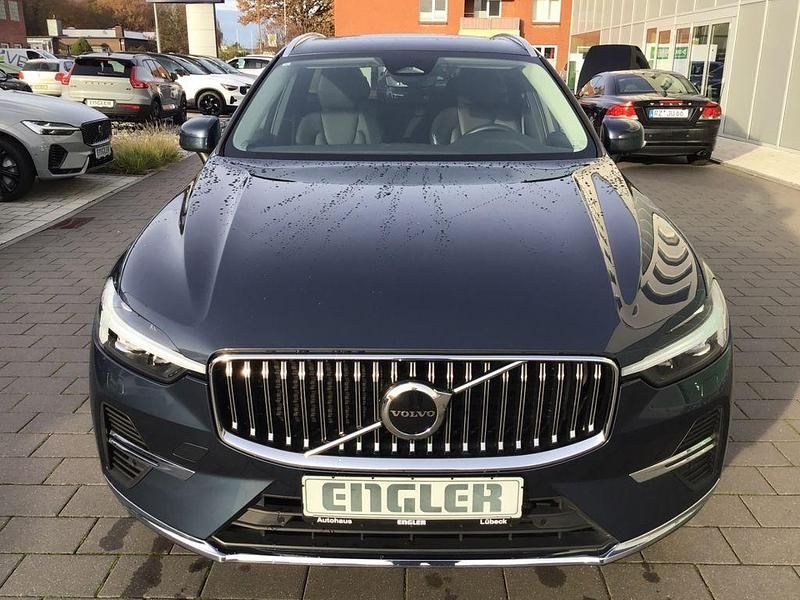 Gebraucht Volvo XC60 Plus 253 PS (186 kW) 2022 Blau SUV