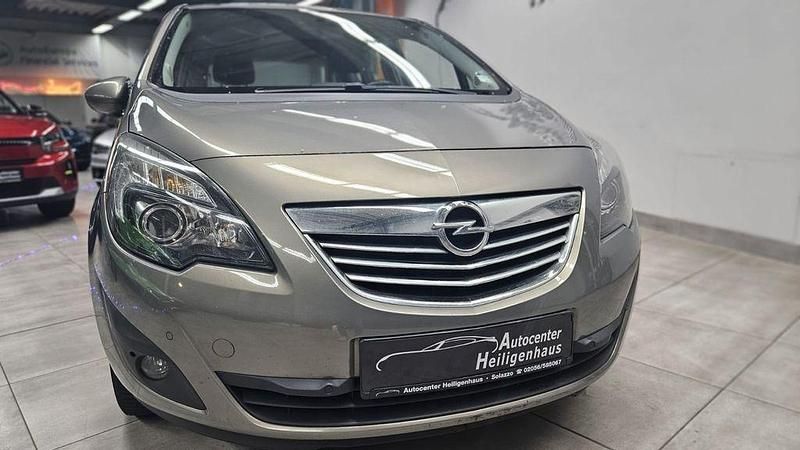 Gebraucht Opel Meriva Innovation 101 PS (74 kW) 2010 Braun Van / Kleinbus