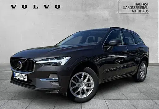 Gebraucht Volvo XC60 Core 250 PS (183 kW) 2024 Platinum grey / metallic SUV