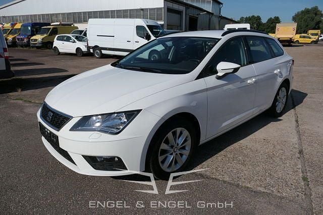 Weiß Gebraucht 2019 Seat Leon ST Kombi | 10.900 € (Superpreis) - Bild 1/4