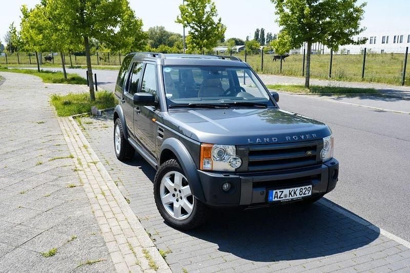 Grau Gebraucht 2005 Land Rover Discovery 3 HSE SUV | 15.500 € - Bild 1/4