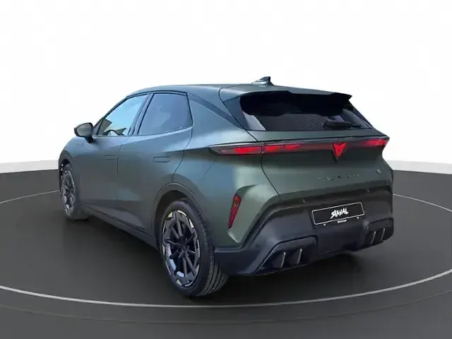 Neu Cupra Raval VZ2 166 kW (226 PS) 2026 Grün Kleinwagen