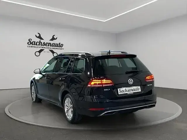 Gebraucht VW Golf VII Comfortline 150 PS (110 kW) 2018 Schwarz Kombi