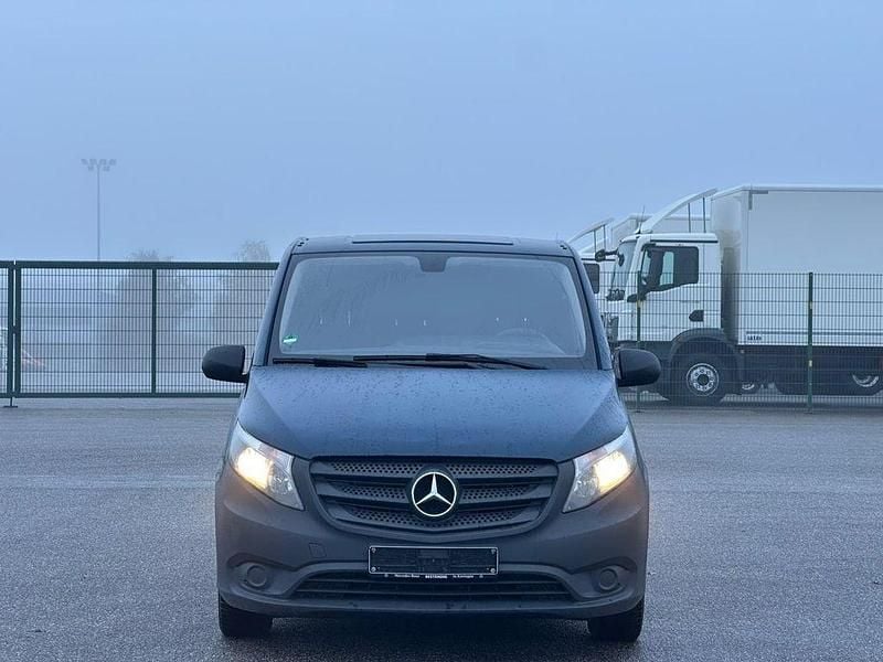 Gebraucht Mercedes Vito 114 PS (83 kW) 2016 Blau Van