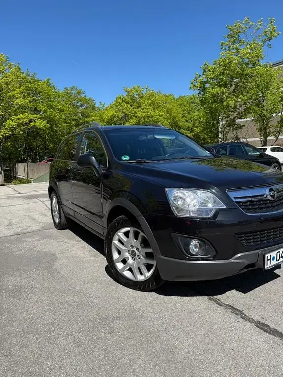 Gebraucht Opel Antara Design Edition 163 PS (119 kW) 2011 Schwarz SUV