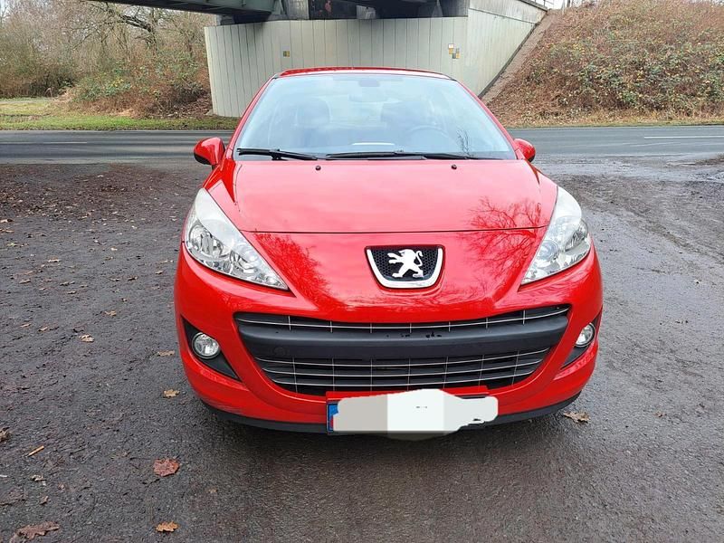 Rot Gebraucht 2012 Peugeot 207 Limousine | 2.000 € (Guter Preis) - Bild 1/4