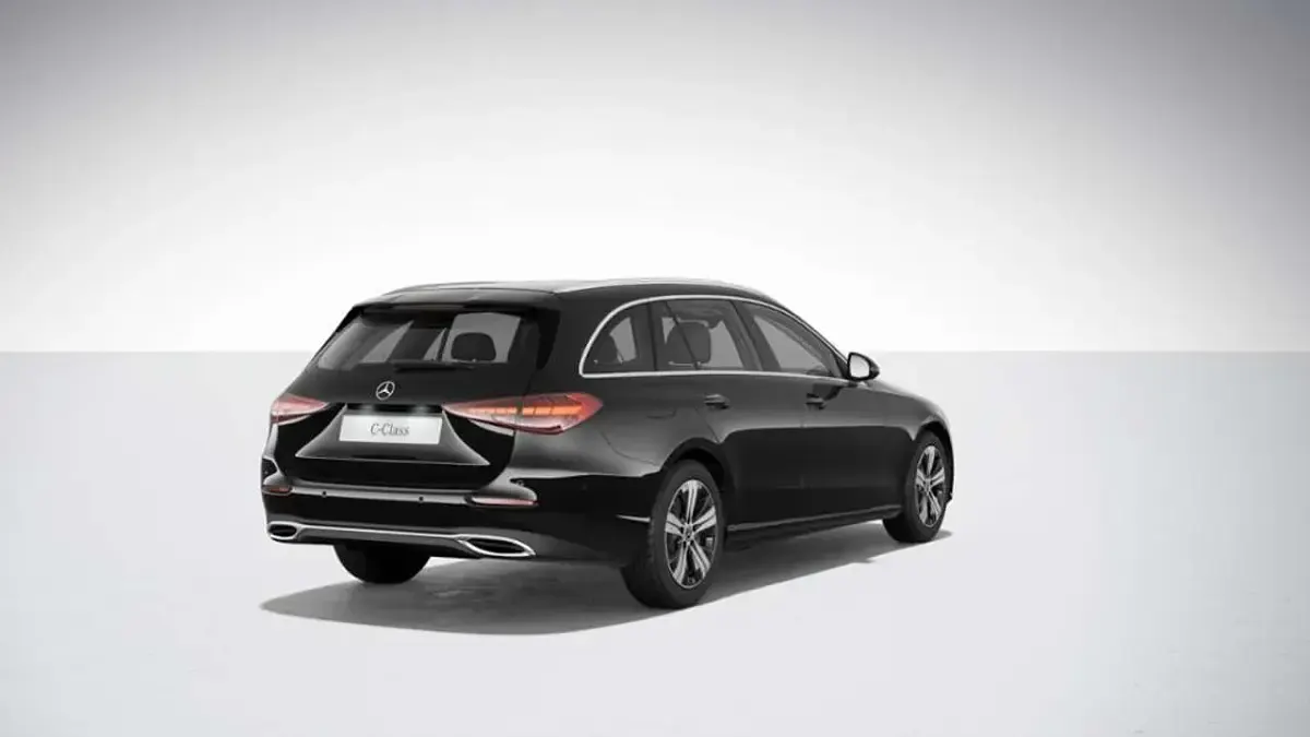 Gebraucht Mercedes C180 Avantgarde 205 PS (150 kW) 2023 Schwarz Kombi