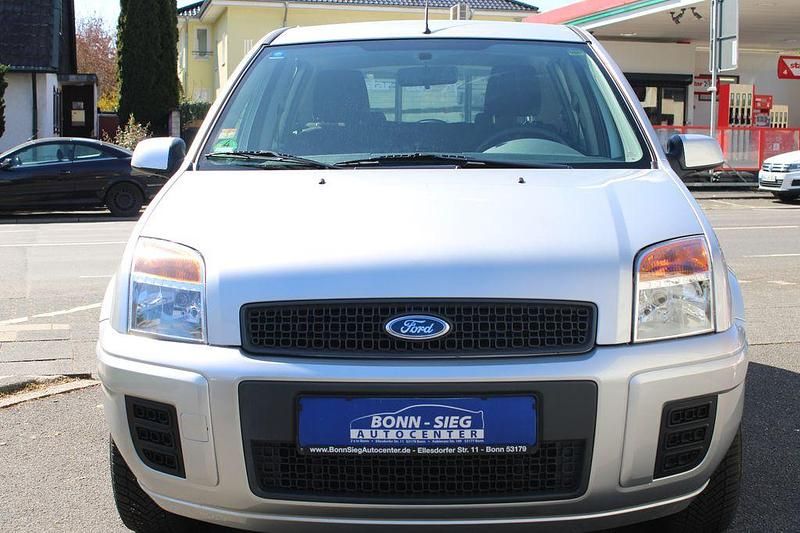 Gebraucht Ford Fusion Style 101 PS (74 kW) 2009 Silber Kleinwagen