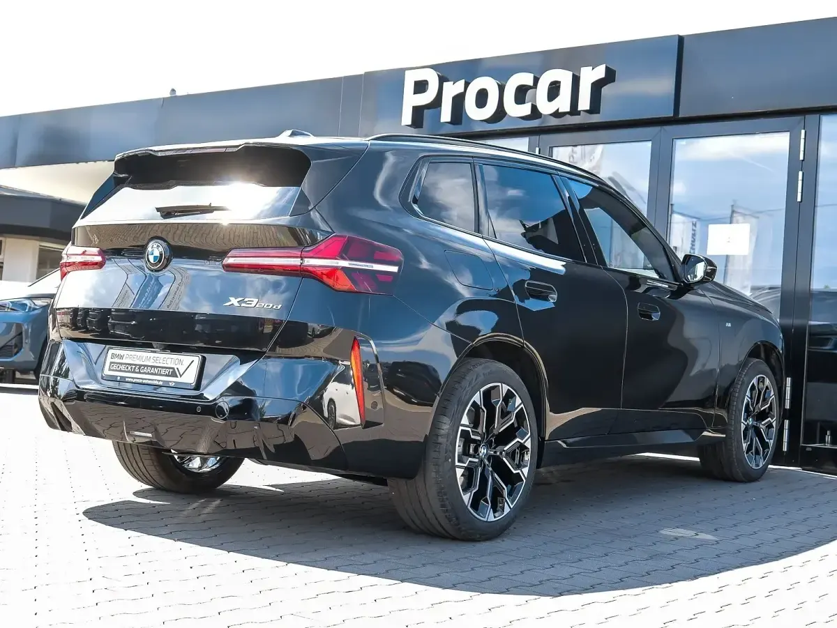 Gebraucht BMW X3 M Sport 197 PS (144 kW) 2026 Schwarz SUV