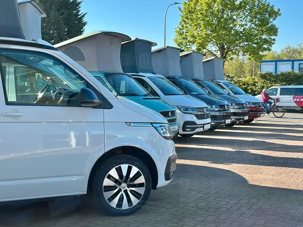 Gebraucht VW Multivan 150 PS (110 kW) 2019 Rot Van / Kleinbus