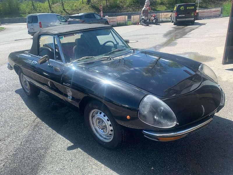 Schwarz Gebraucht 1979 Alfa Romeo Spider Veloce Cabrio | 10.000 € - Bild 1/4