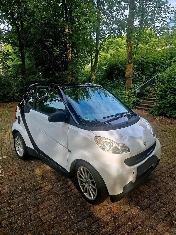 Weiß Gebraucht 2009 Smart ForTwo Cabrio Pure Cabrio | 2.500 € (Superpreis) - Bild 1/4