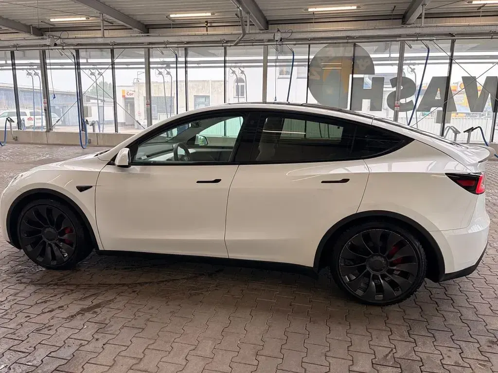 Gebraucht Tesla Model Y Performance 392 kW (534 PS) 2024 Weiß SUV