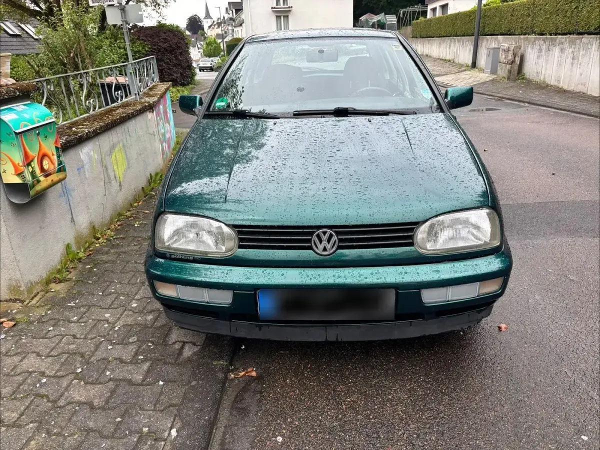 Gebraucht VW Golf III 75 PS (55 kW) 1997 Grün Limousine