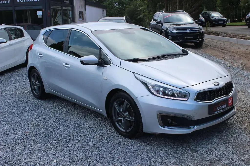 Gebraucht Kia Ceed 101 PS (74 kW) 2016 Silber Kleinwagen
