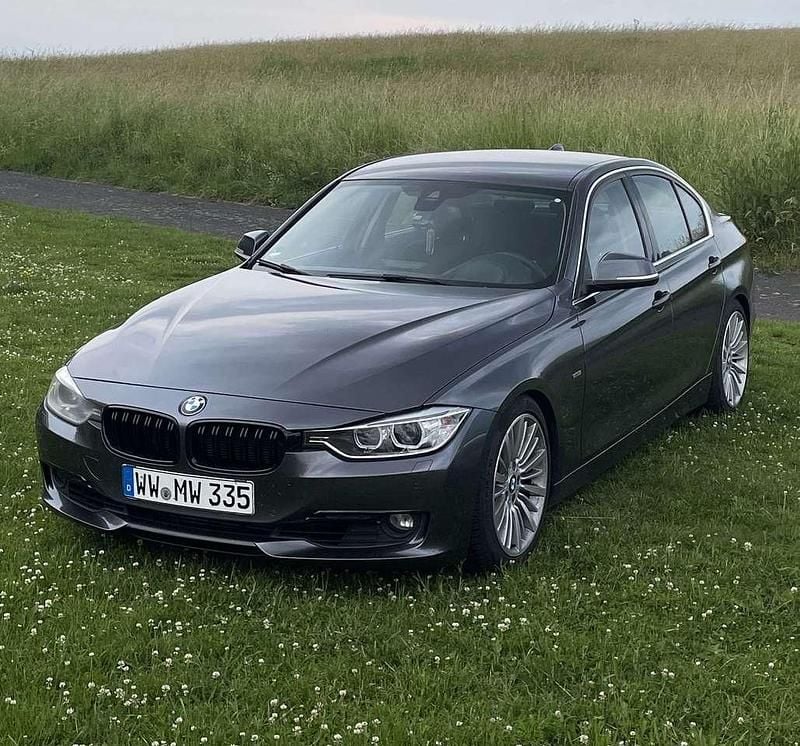 Gebraucht 2013 BMW 335 Luxury Line Limousine | 16.700 € (Fairer Preis) - Bild 1/4