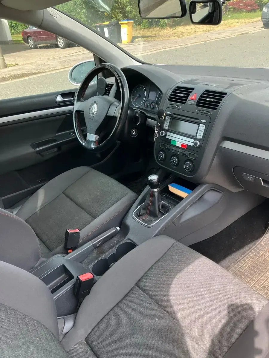 Gebraucht VW Golf IV 80 PS (58 kW) 2006 Silber Coupé